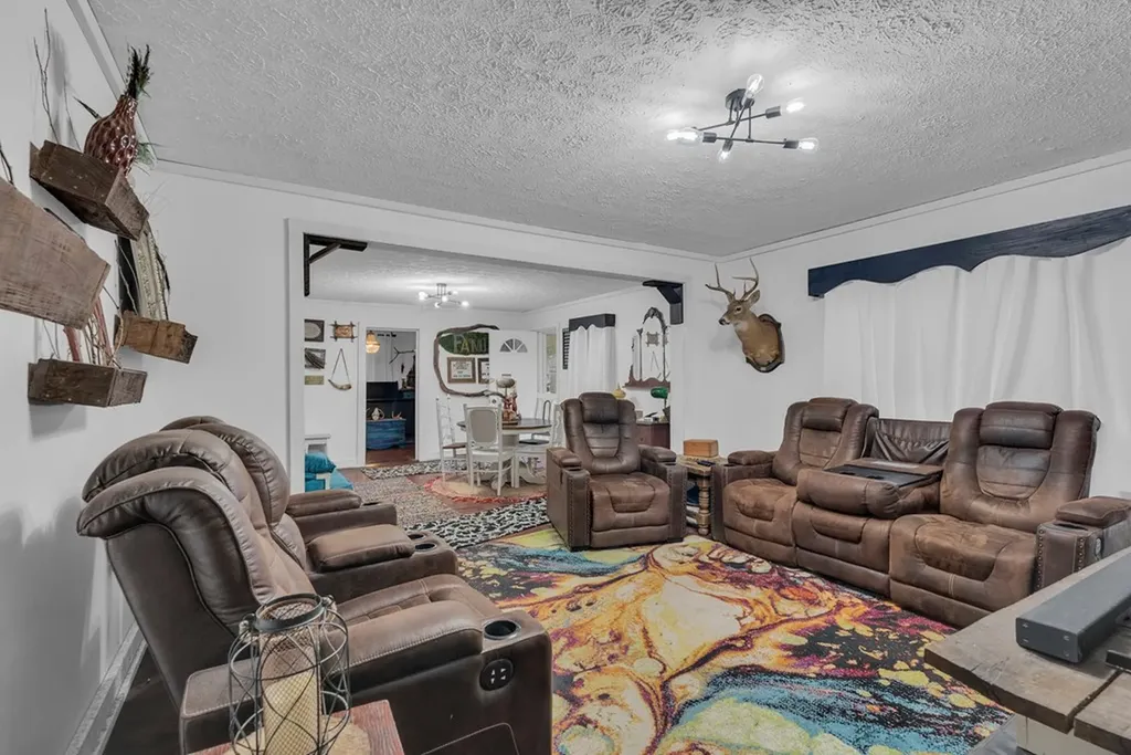 11594 Beersheba Highway Mcminnville TN 37110