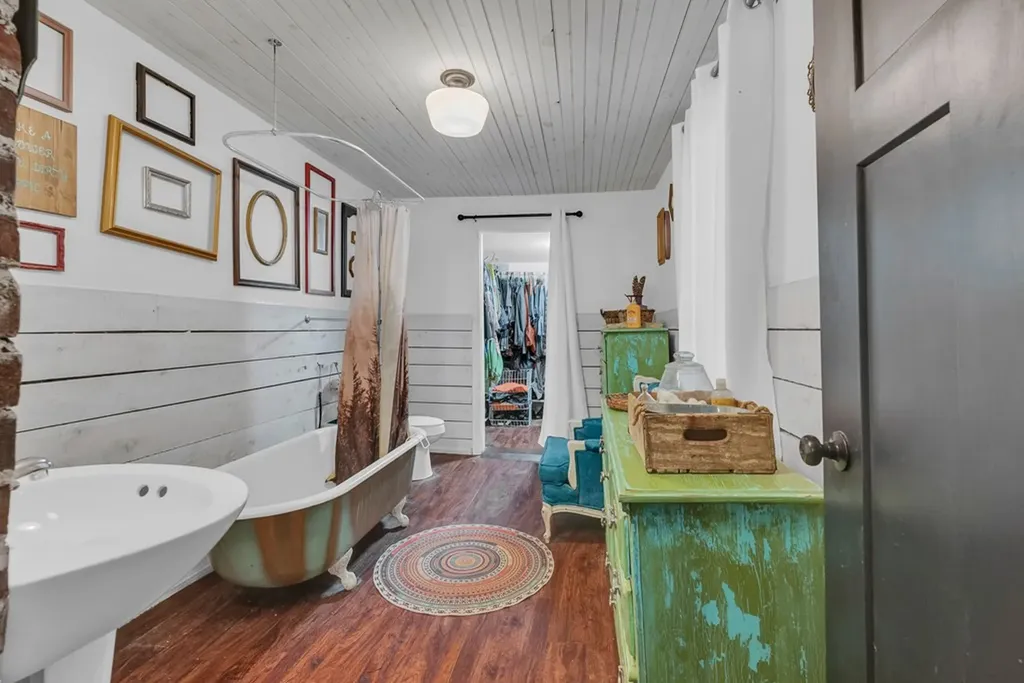 11594 Beersheba Highway Mcminnville TN 37110