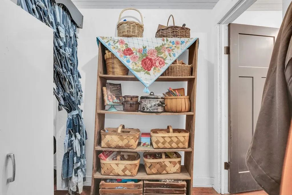 11594 Beersheba Highway Mcminnville TN 37110