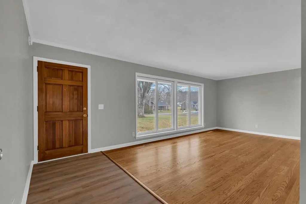 540 4th Avenue S Baxter TN 38544