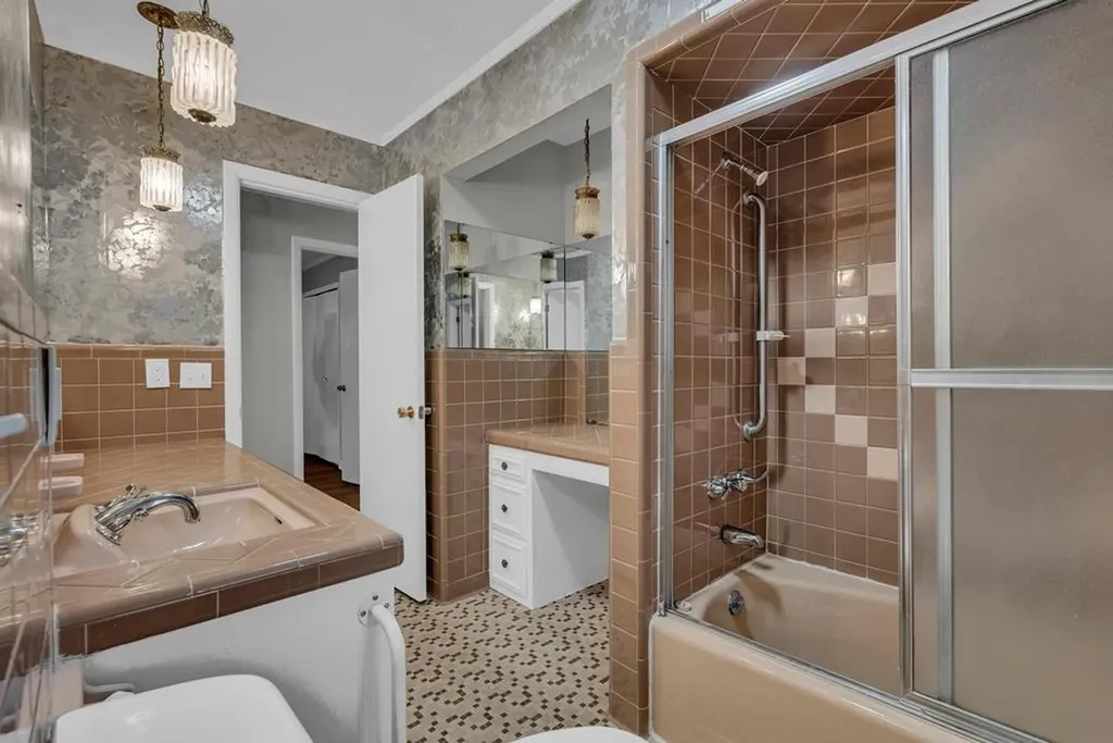 540 4th Avenue S Baxter TN 38544