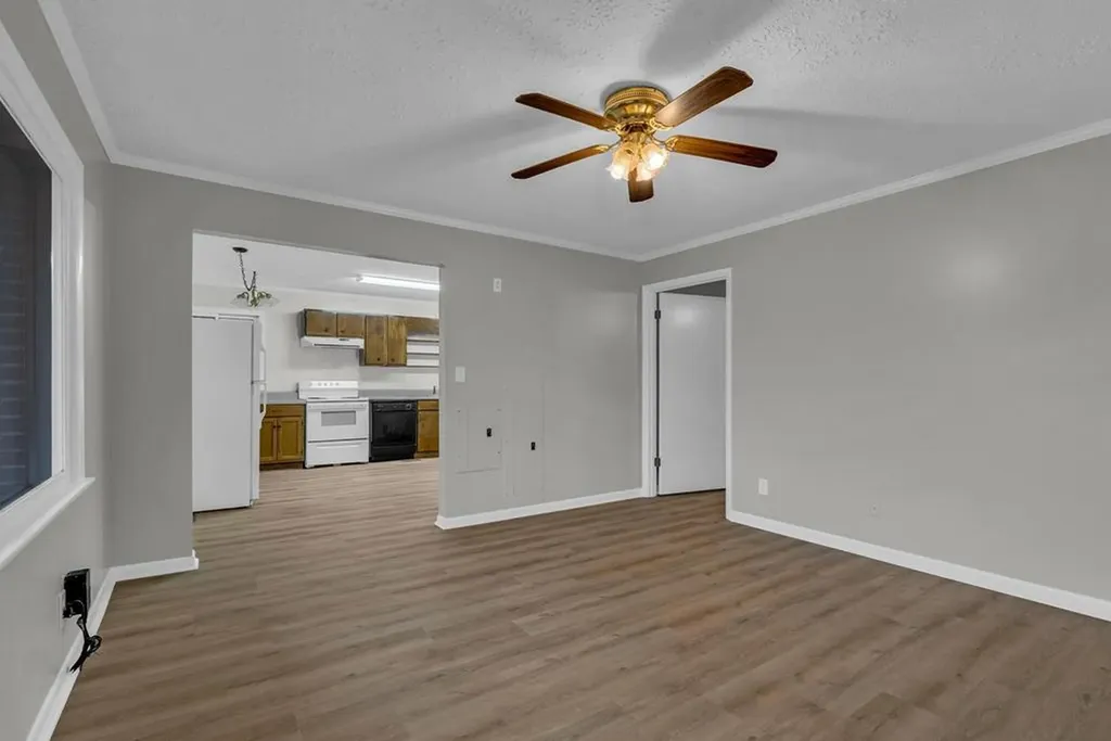 540 4th Avenue S Baxter TN 38544