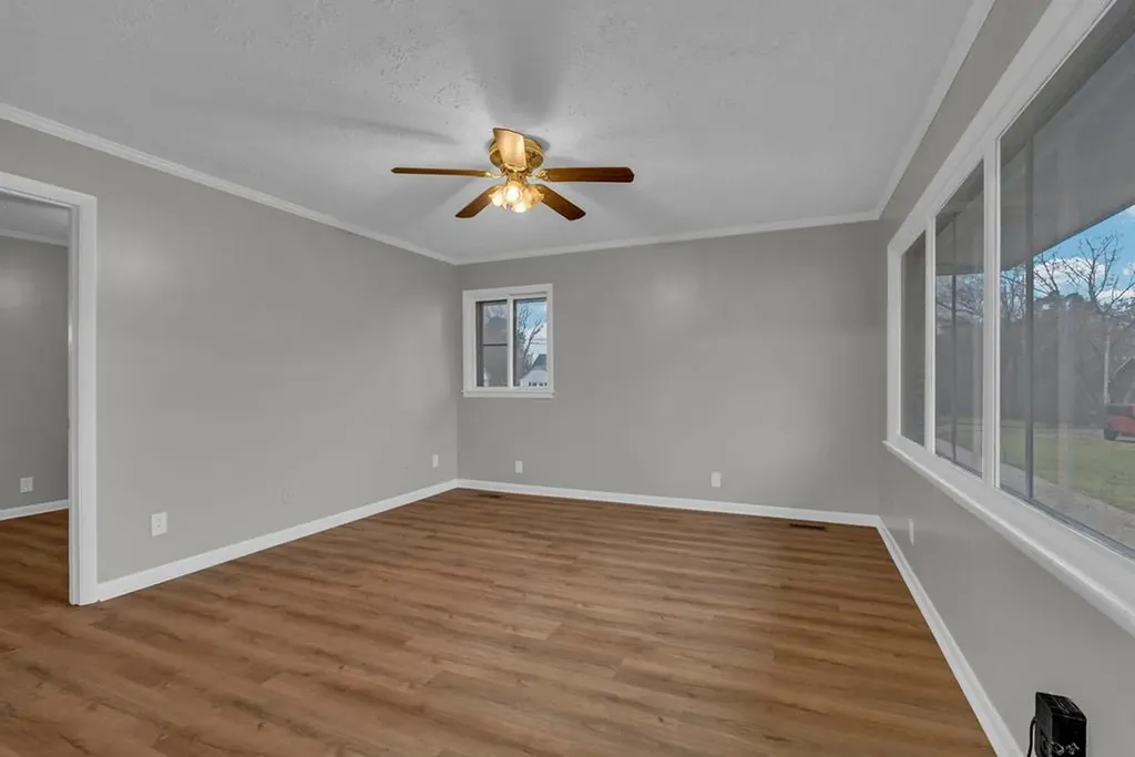 540 4th Avenue S Baxter TN 38544