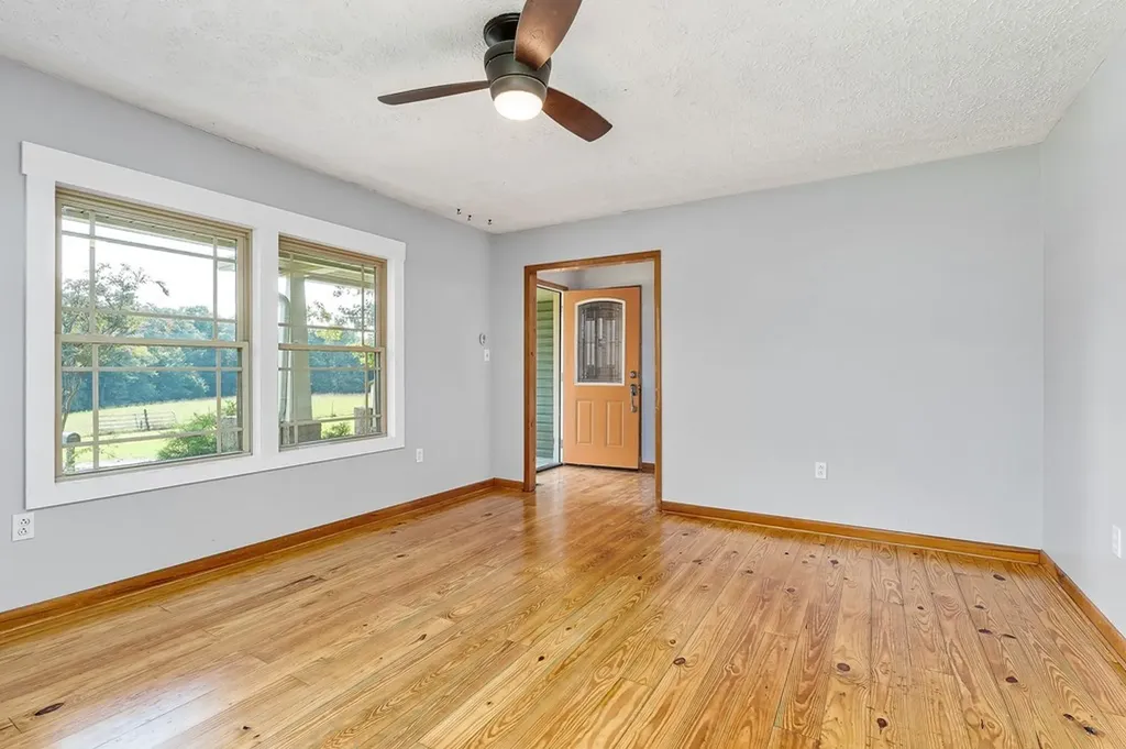 571 Larry Davis Street Spencer TN 38585