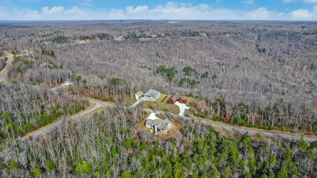 910 Eastridge Pass Monterey TN 38574