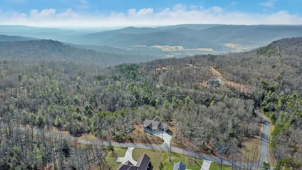 910 Eastridge Pass Monterey TN 38574