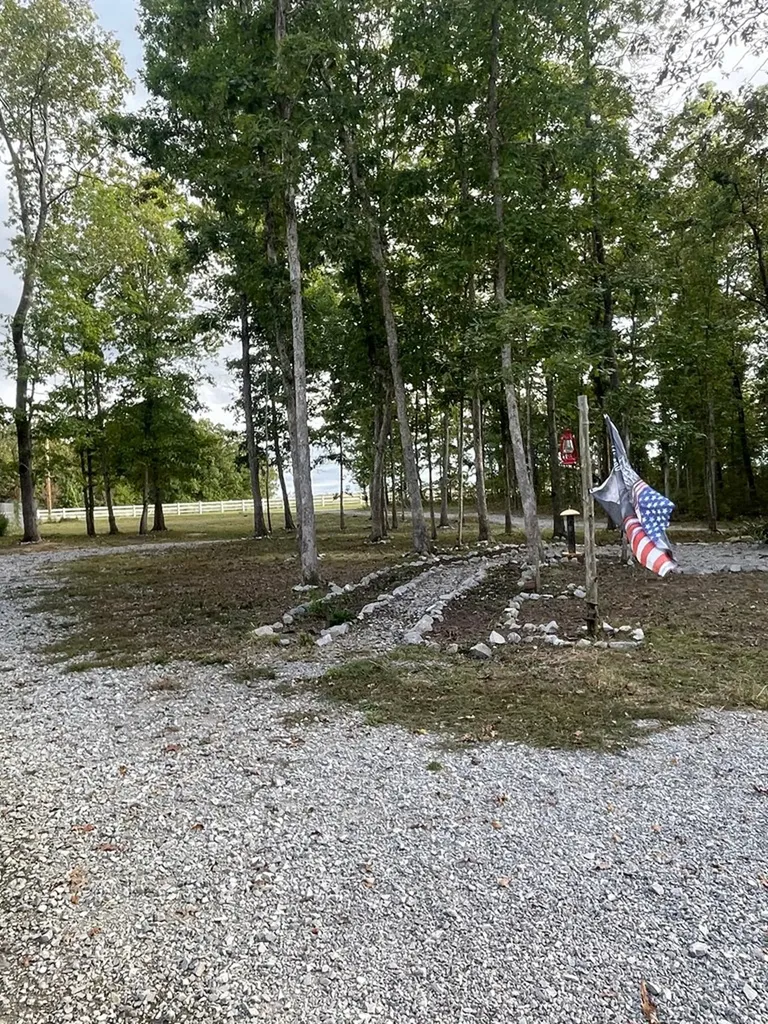 1345 Simmons Road Pikeville TN 37367