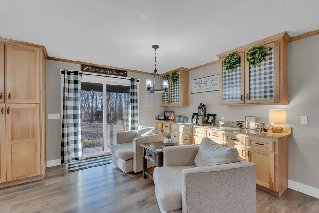 1079 South Lane Grimsley TN 38565