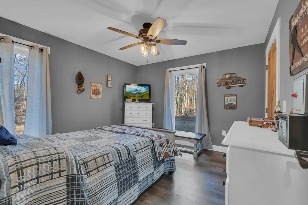 1079 South Lane Grimsley TN 38565