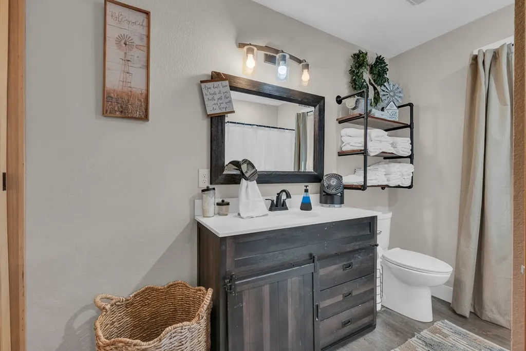 1079 South Lane Grimsley TN 38565