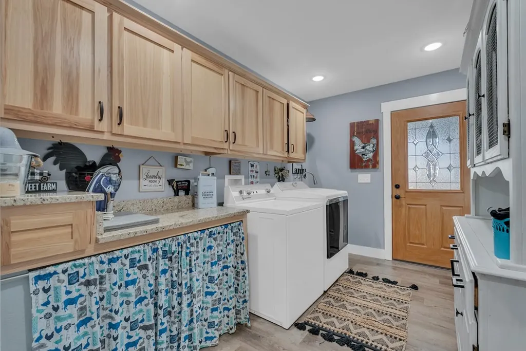 1079 South Lane Grimsley TN 38565