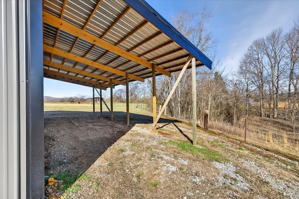 1405 Cane Creek Cummingsville Road Sparta TN 38583
