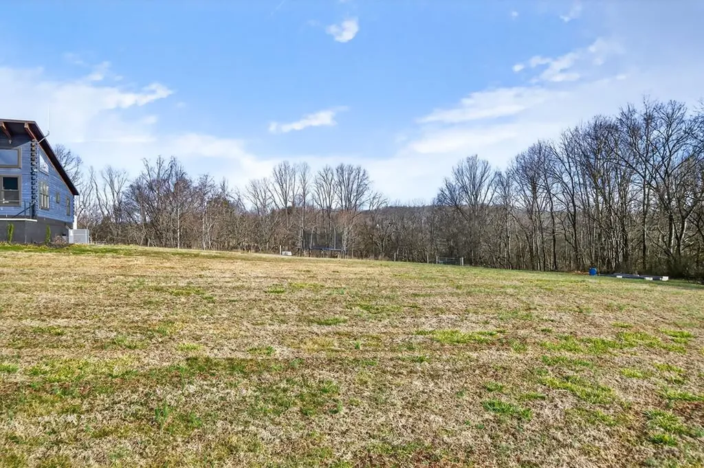 1405 Cane Creek Cummingsville Road Sparta TN 38583