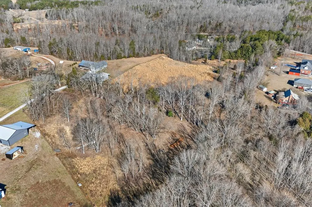 1405 Cane Creek Cummingsville Road Sparta TN 38583