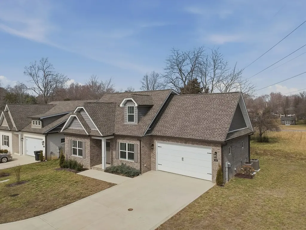 1436 Village Loop Cookeville TN 38501