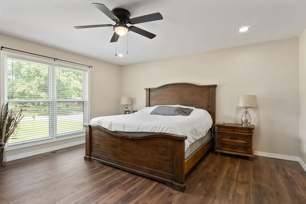 936 North Spring Street Sparta TN 38583