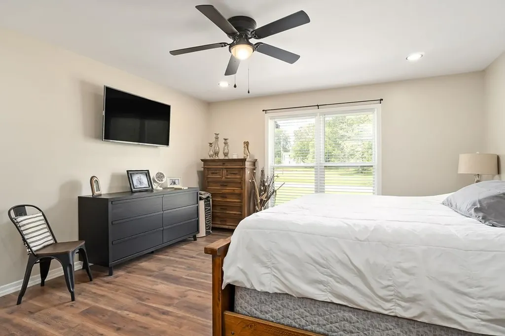 936 North Spring Street Sparta TN 38583