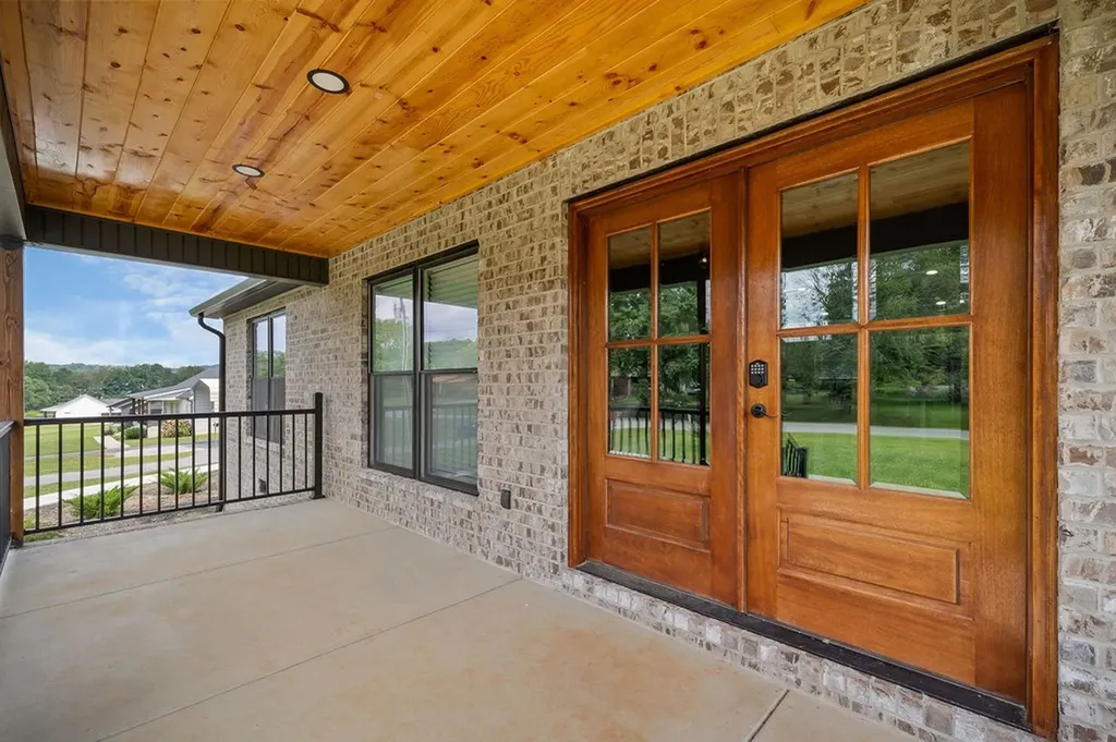 936 North Spring Street Sparta TN 38583