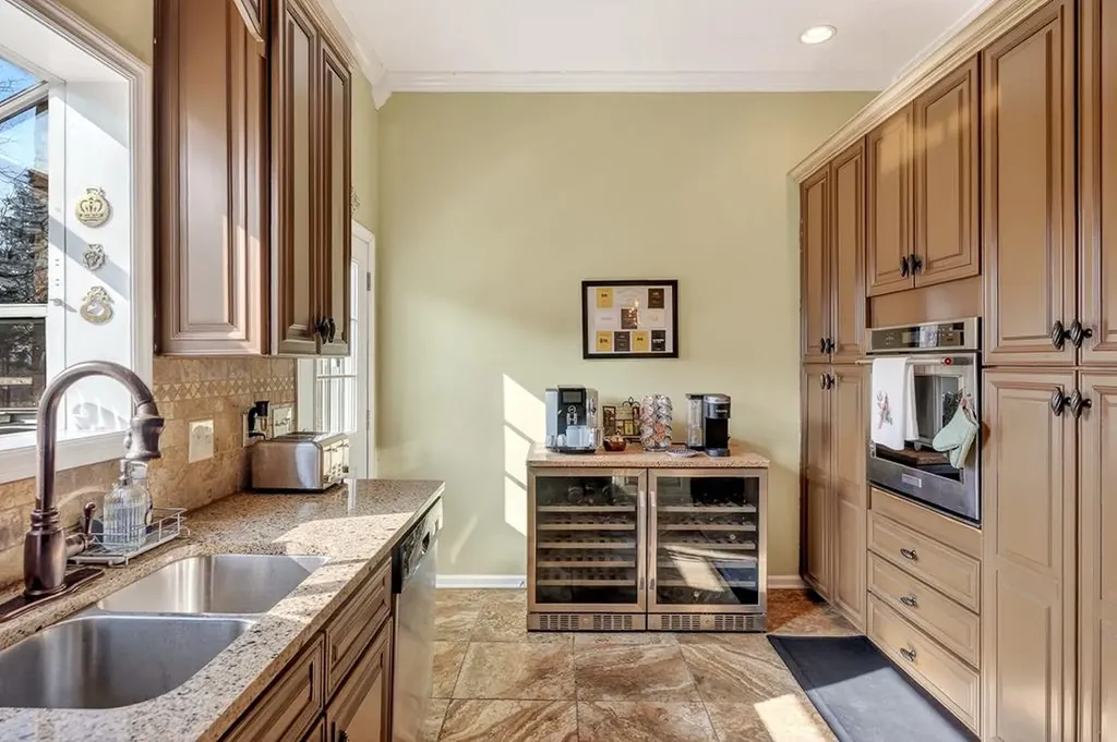 170 Hidden Cove Lane Allons TN 38541