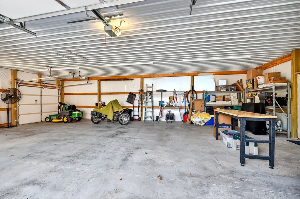 170 Hidden Cove Lane Allons TN 38541