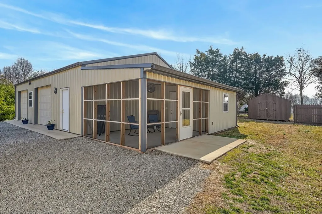 170 Hidden Cove Lane Allons TN 38541