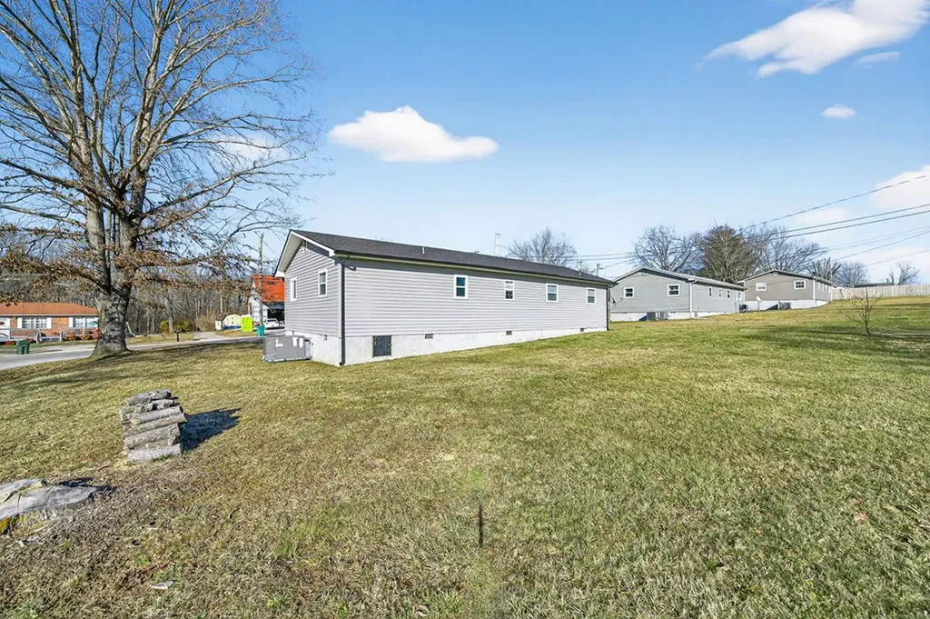 313 Myrtle Avenue Crossville TN 38555