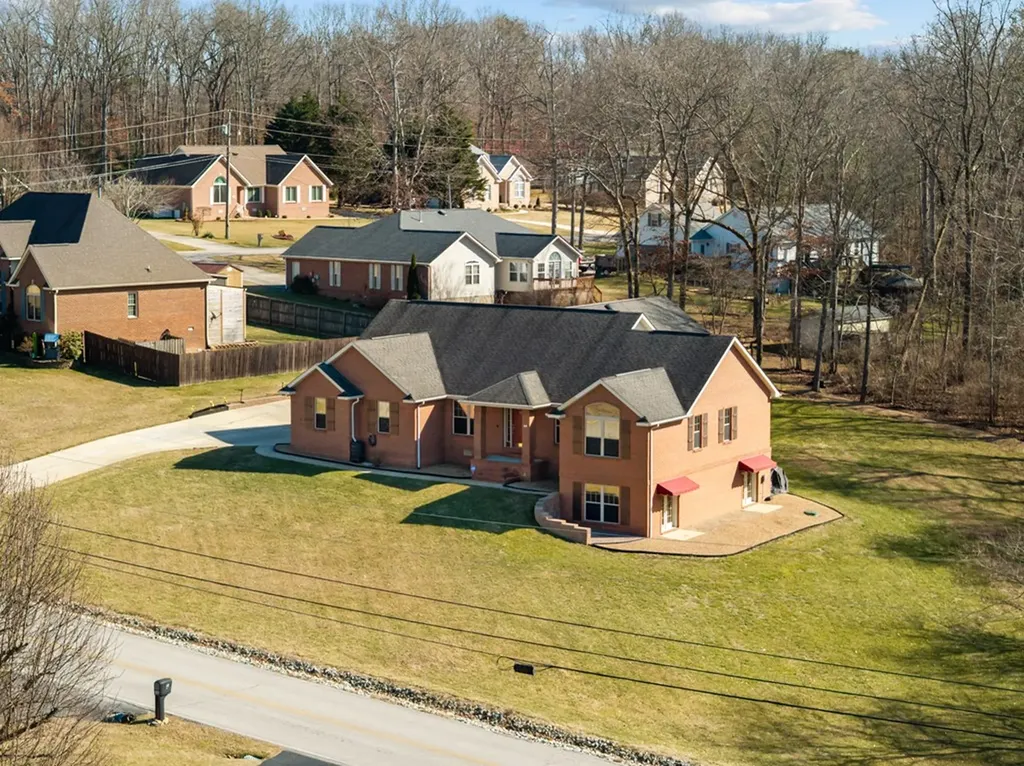 112 Dove Drive Crossville TN 38555