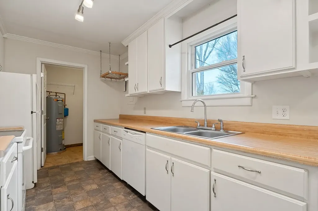 580 E 3rd Street Cookeville TN 38506