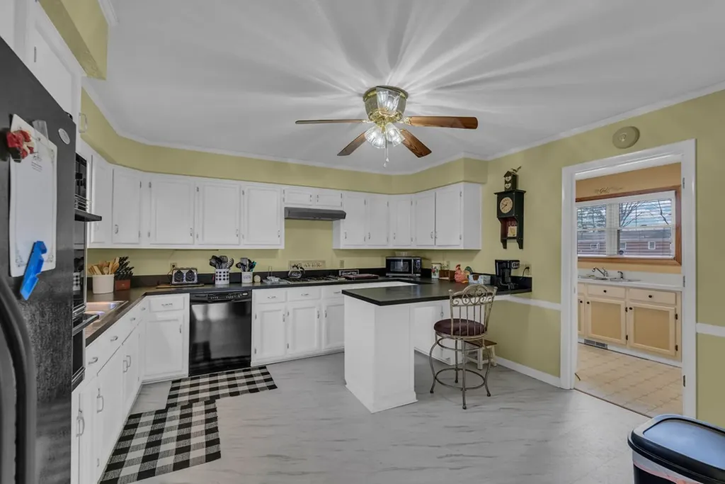 204 Allen Drive Sparta TN 38583