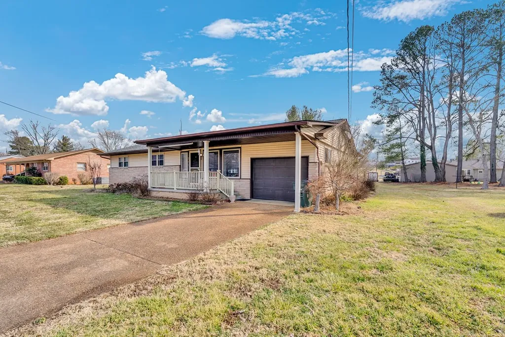 204 Allen Drive Sparta TN 38583