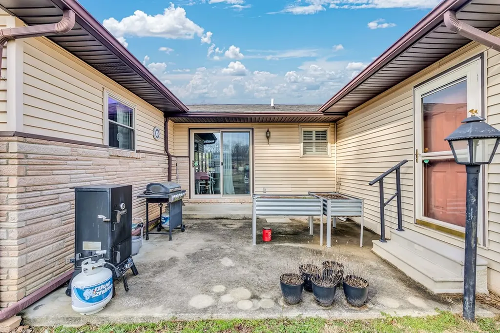 204 Allen Drive Sparta TN 38583