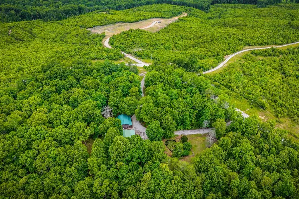 1263 Ridge Road W Crossville TN 38572