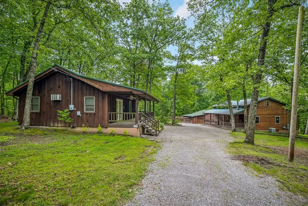 1263 Ridge Road W Crossville TN 38572