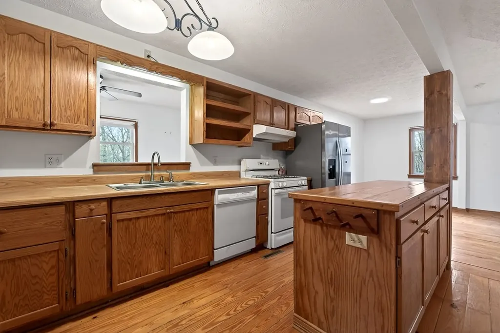 1263 Ridge Road W Crossville TN 38572