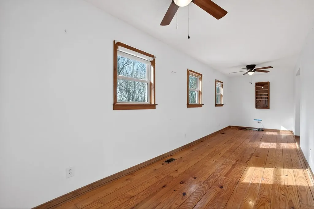 1263 Ridge Road W Crossville TN 38572