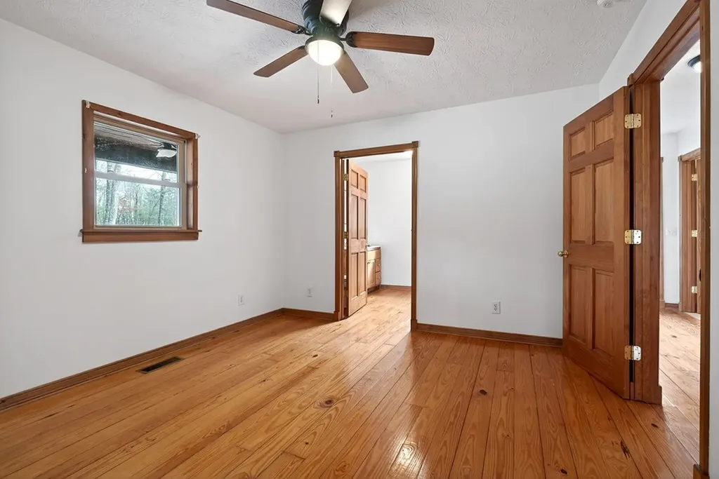 1263 Ridge Road W Crossville TN 38572