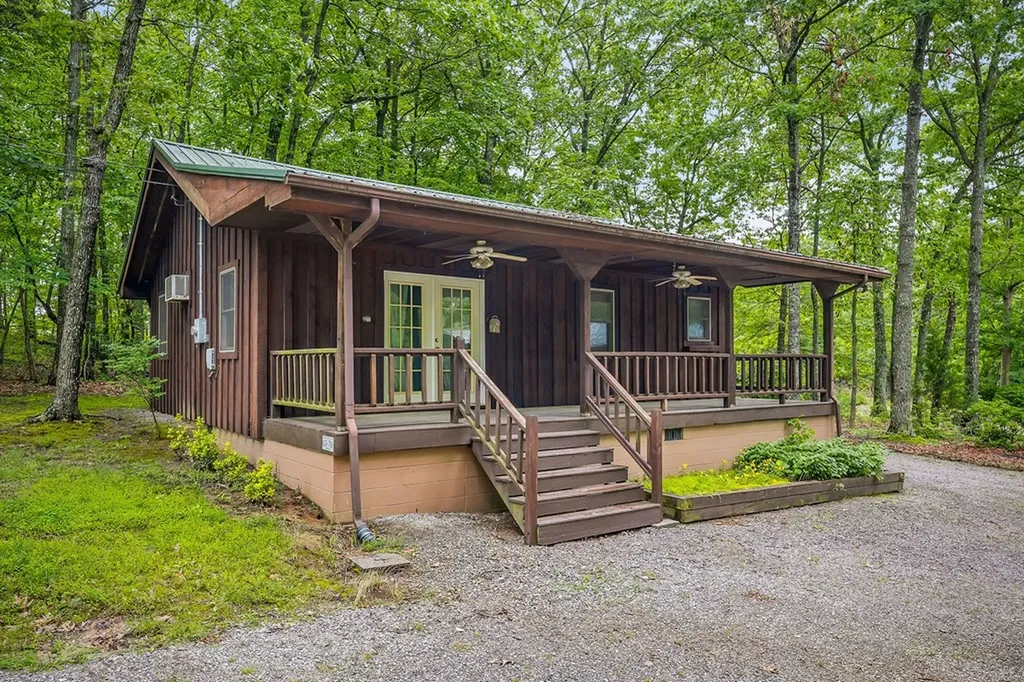 1263 Ridge Road W Crossville TN 38572