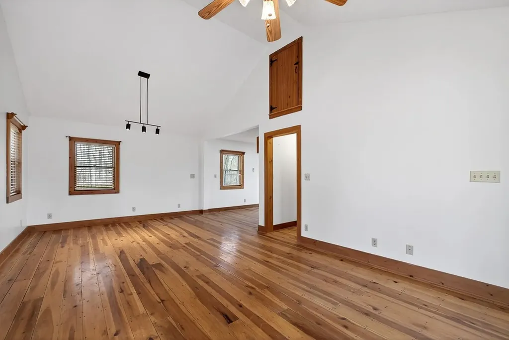 1263 Ridge Road W Crossville TN 38572