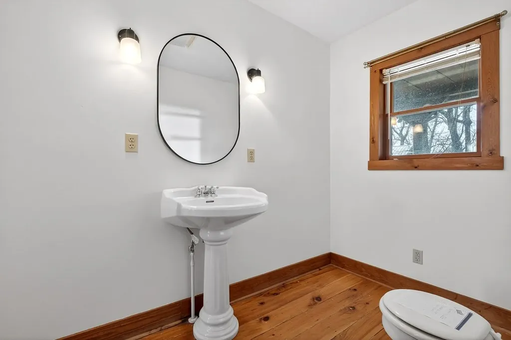 1263 Ridge Road W Crossville TN 38572