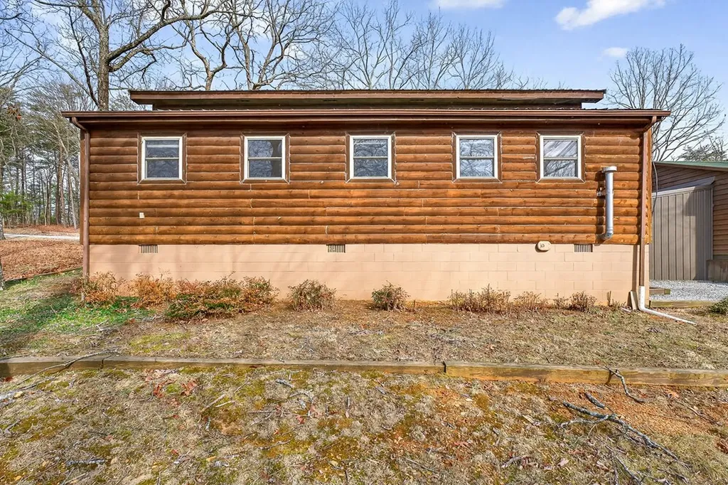 1263 Ridge Road W Crossville TN 38572