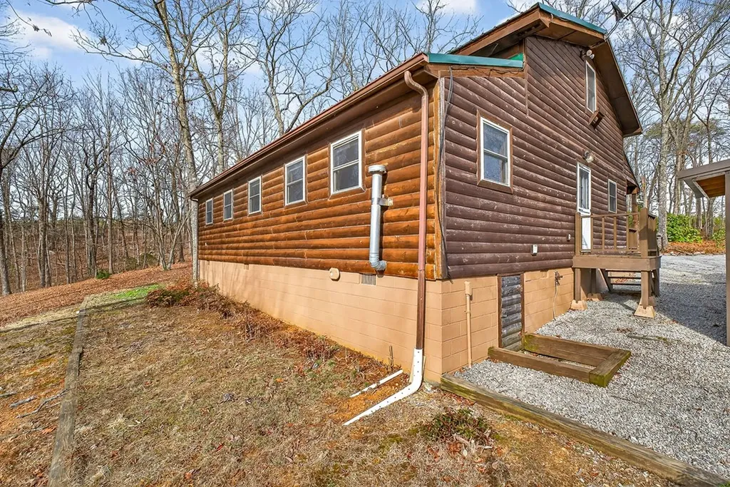 1263 Ridge Road W Crossville TN 38572