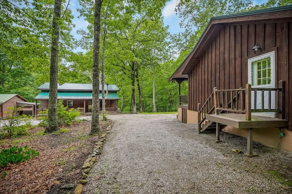 1263 Ridge Road W Crossville TN 38572