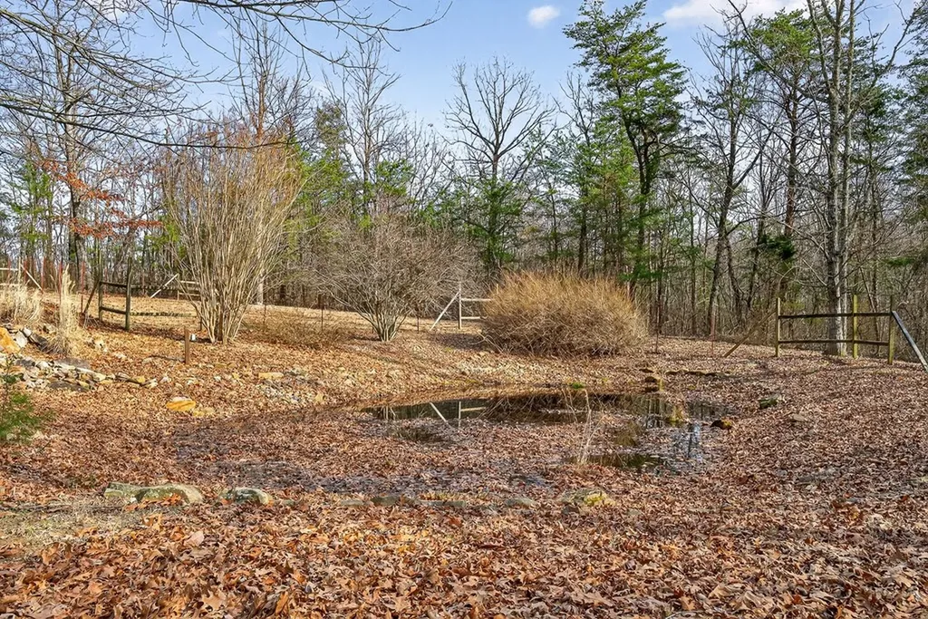 1263 Ridge Road W Crossville TN 38572