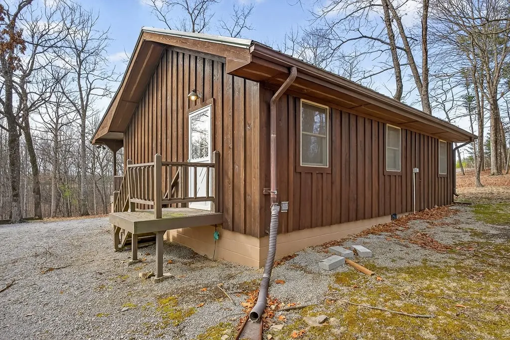 1263 Ridge Road W Crossville TN 38572