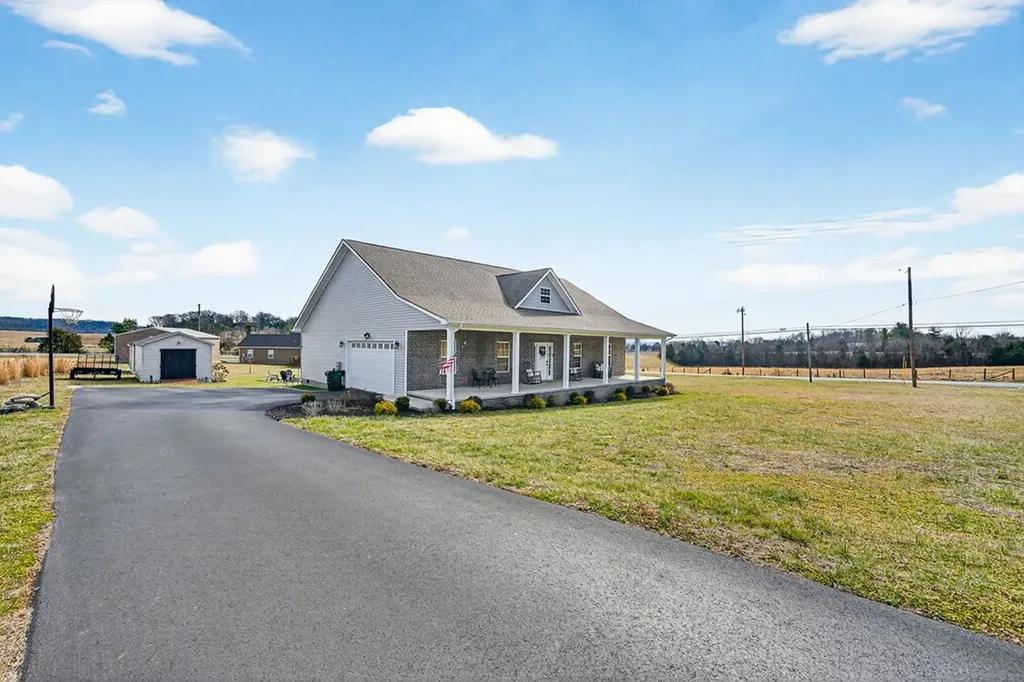 120 Daylily Drive Sparta TN 38583