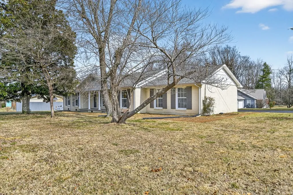 772 West Oak Drive Cookeville TN 38501