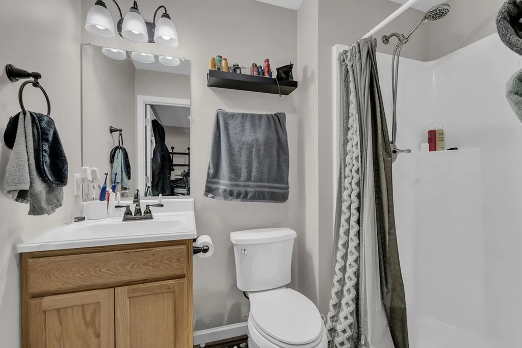 42 E Fuller Crossville TN 38555