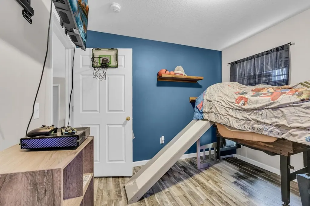 42 E Fuller Crossville TN 38555