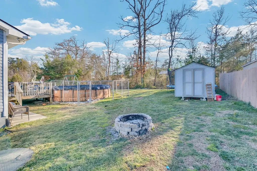 42 E Fuller Crossville TN 38555