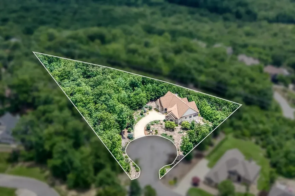 61 Bluff View Court Crossville TN 38558